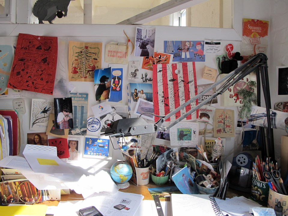 jessie-hartland-desk-detail